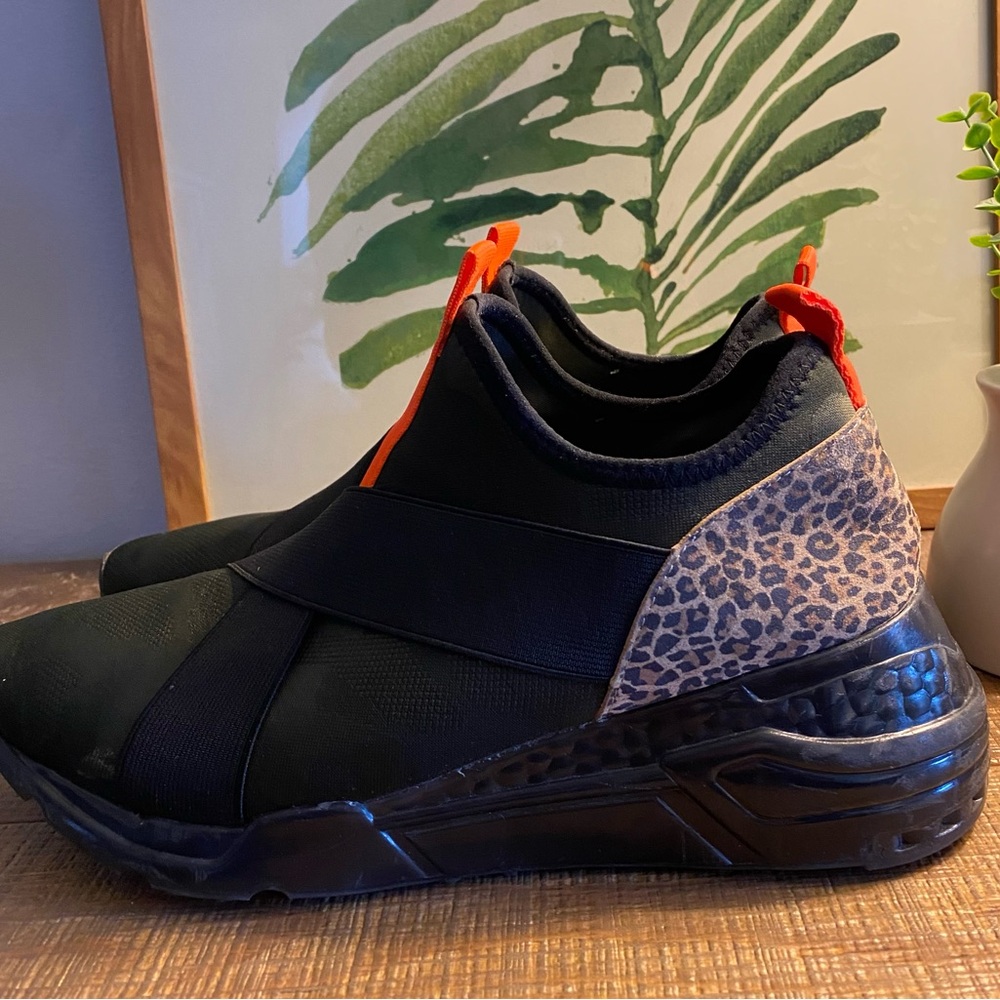 STEVE MADDEN CRYME CAMO LEOPARD WOMENS SNEAKERS